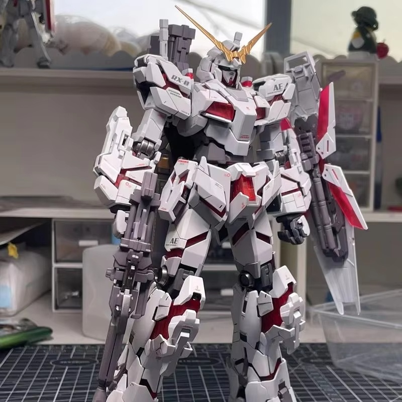 Model Kit Oberon - Tersedia Hg 1/144 Rx-0 Unicorn Mode